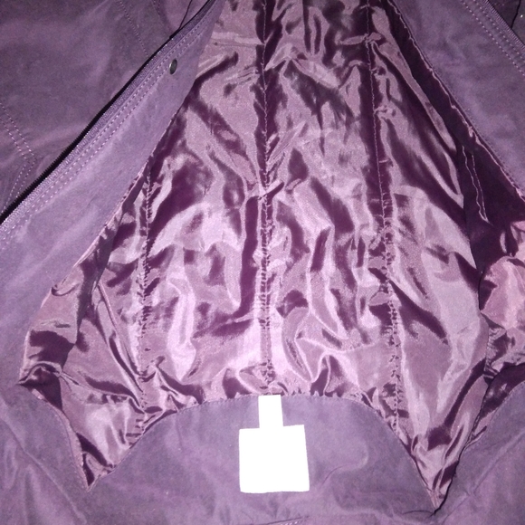 NWOT- Croft & Barrow - Soft Satin & Suede Purple Jacket. - Picture 6 of 6